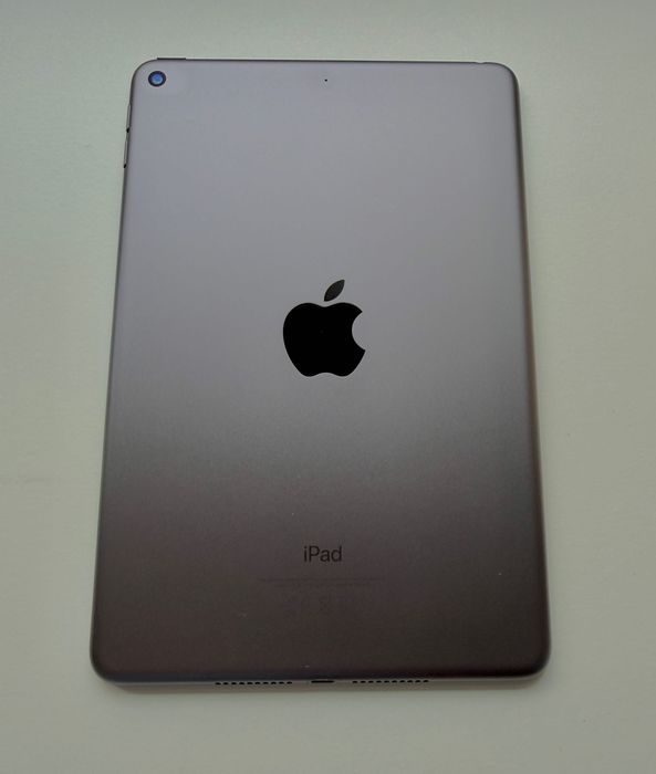 Ipad mini 5 - 256 Gb, Space Grey, pachet cu Apple pen + 2 huse, stare excelenta