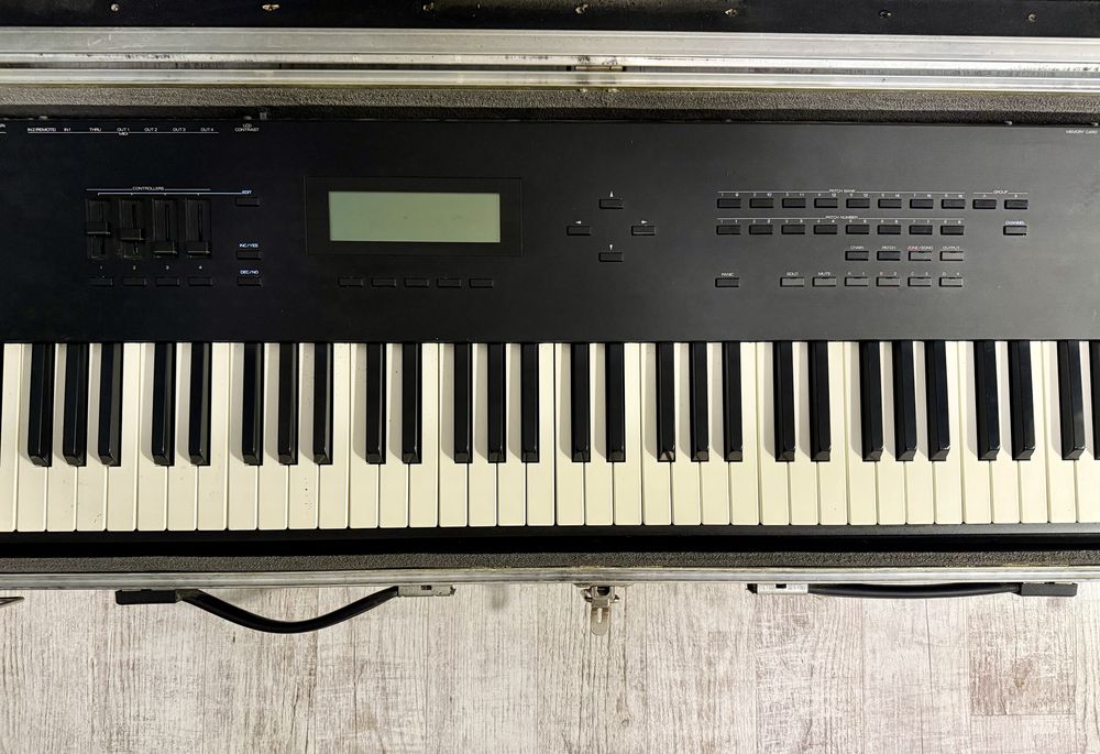 Roland A-80 MIDI CONTROLLER