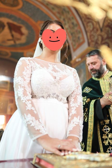 Vând rochie de mireasă realizată la comandă, stare impecabilă