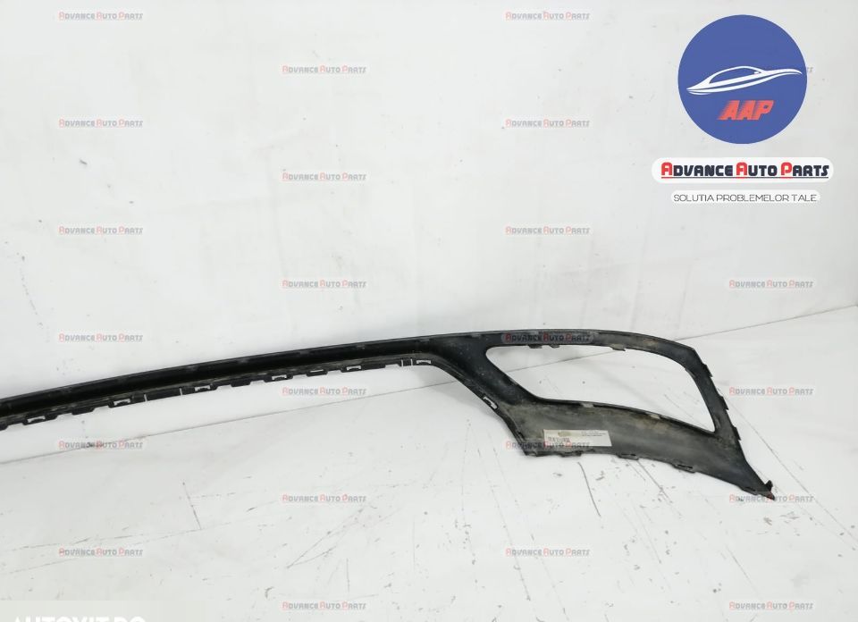 Заден дифузор С-линия код 4M8807521C - оригинален Ауди Кю8 / Audi Q8 O