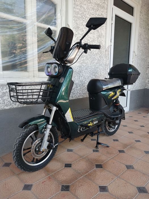 Skuter sotiladi 16