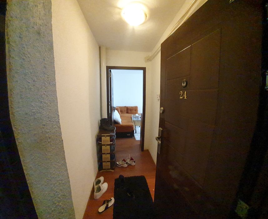 Închiriez apartament Balș zona monument