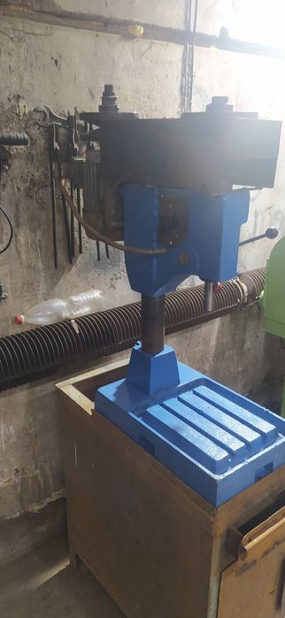 Сверлильный станок