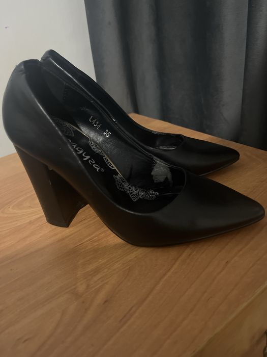 Продам туфли классика в отличном состоянии