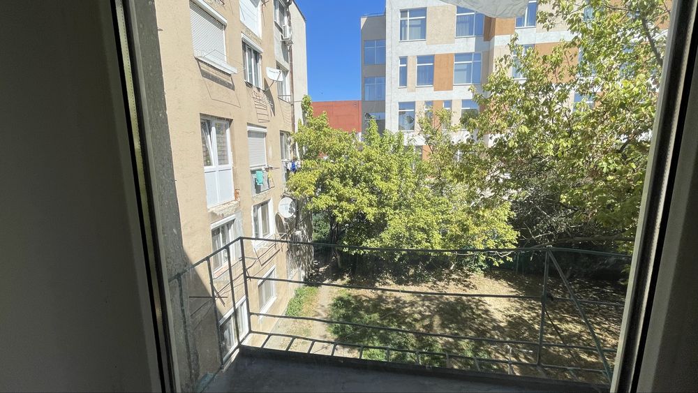 Garsoniera  str IZA Rogerius