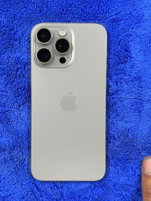 Srochna iPhone 15 promax sotiladi 400$