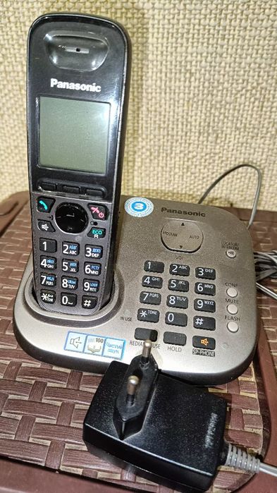 Телефон Панасоник