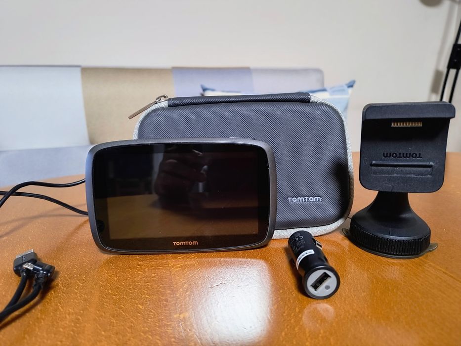 Оригинална навигация  TOMTOM GO 510 с калъф