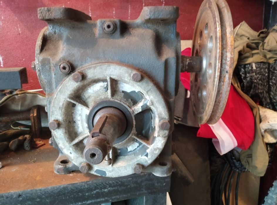 Продам редуктор понижающий