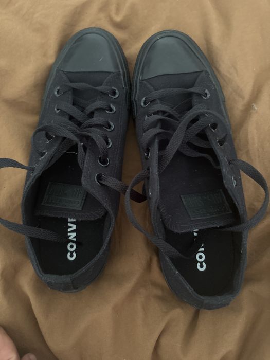 Tenisi Converse All Star negri complet marimea 39 doar predare personala