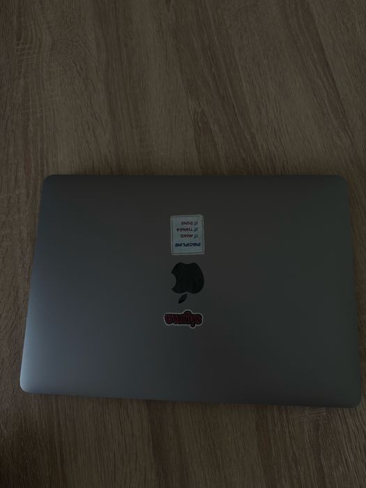 Macbook Air M1 13.3 inch