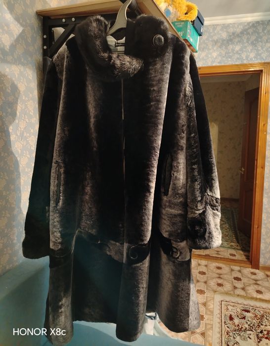 Шуба натуральная мутоновая