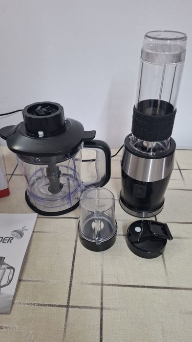 Кухненски Блендер,чопър,кафемелачка,смути,шейкър, мощност 700w