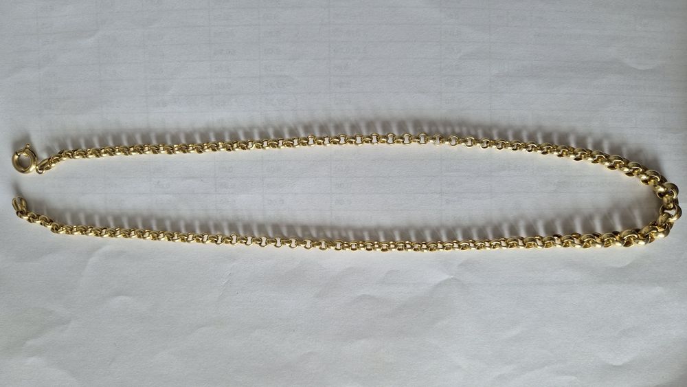 Продам золотую цепочку