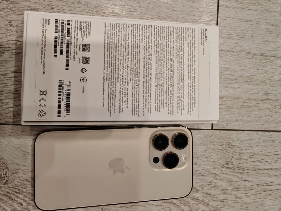 Vând iPhone 14 Pro