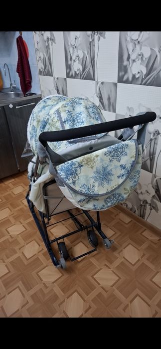 Срочно продам санка коляска
