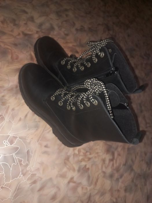 Осенние ботинки женские