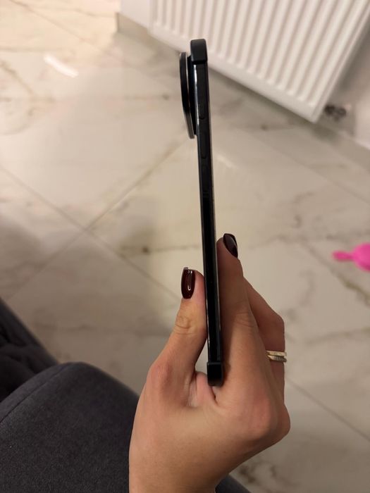 Iphone Air negru 256gb schimb cu 17 pro sau pro max silver