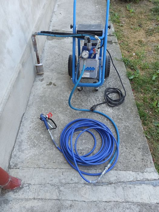 Pompă de zugrăvit și vopsit airless profesională