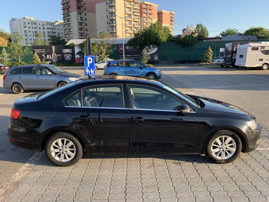 VOLKSWAGEN Jetta 2012 — imagine 22