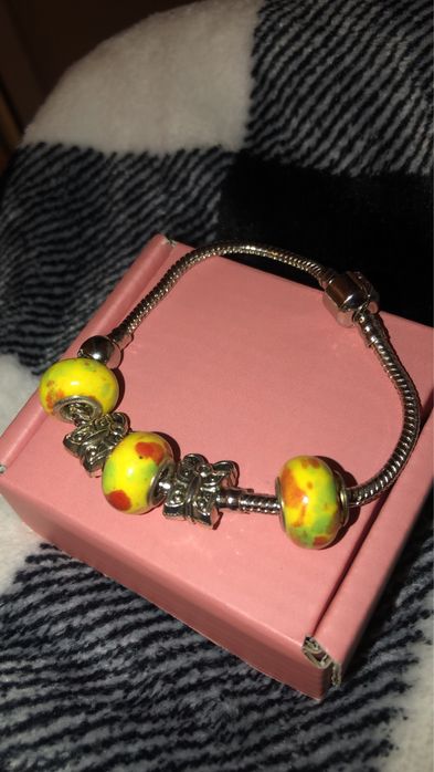 Дамска гривна