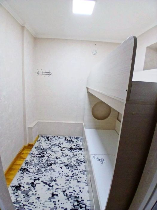 Sergele oʻzgarish metro yonda kivartera bor