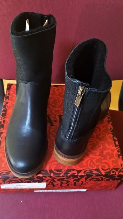 Ghete din piele mărimea 39,noi,Clarks