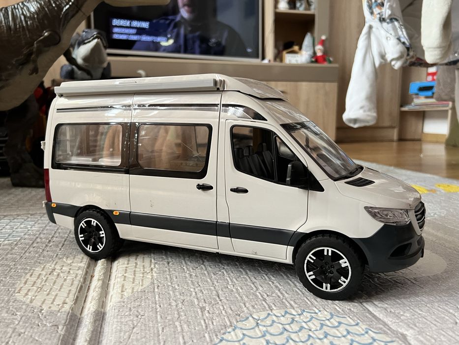 Кемпер Bruder с аксесоари