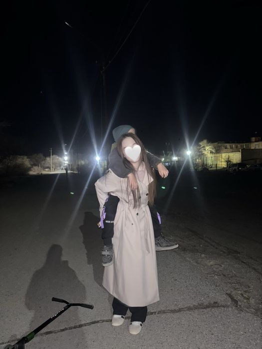 Продам красивый тренч девочки