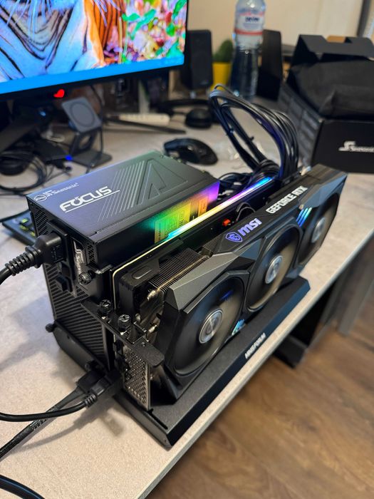 Minisforum DEG1 eGPU Dock