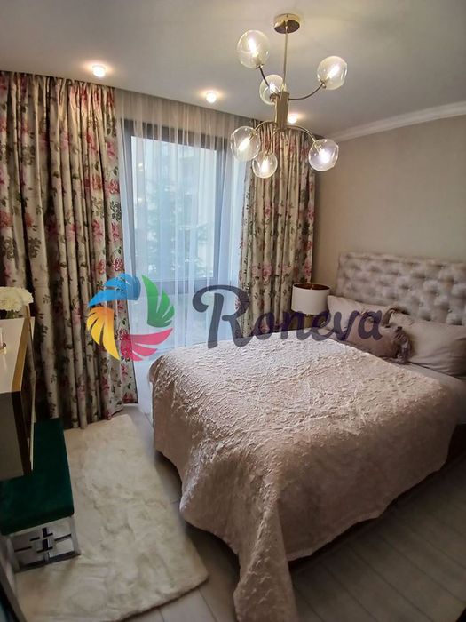 Дава се под наем Тристаен апартамент в к.к. Св.Св. Константин и Елена - 90 кв.м за 1495.83 € - Снимка #4