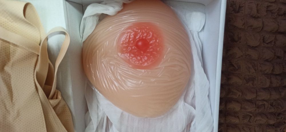 Протез грудной. Обе груди в наличии