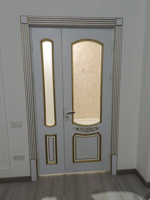 Sifatli arzon eshik zinapoya va mebellar