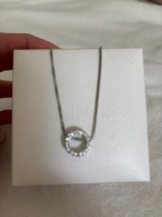 Елегантно колие стомана