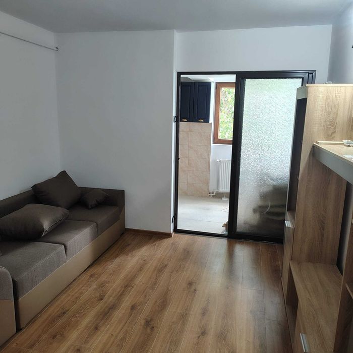 Garsonieră complet renovată (prima închiriere) Campus Tudor Vladimirescu, Bl. Q1