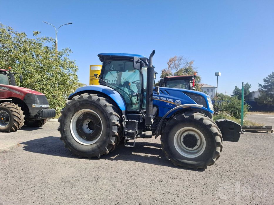 Трактор New Holland T7.260 янги