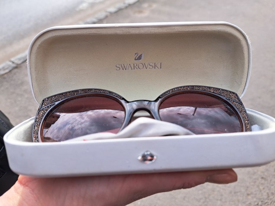 Ochelari de soare swarovski