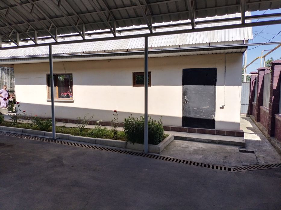 Продам дом в хорошем районе