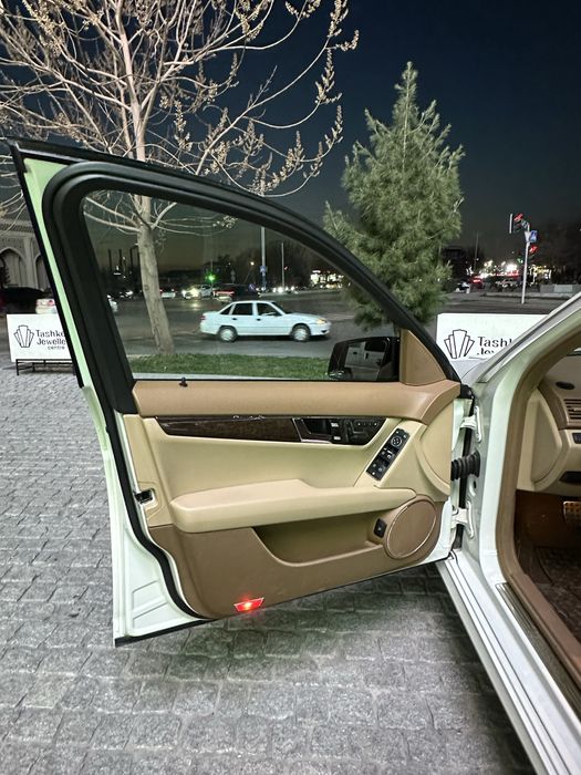 Mercedes-Benz W204 C250 Авангард