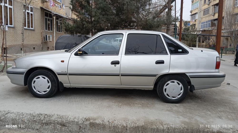 2004 yil neksiya polni radnoy