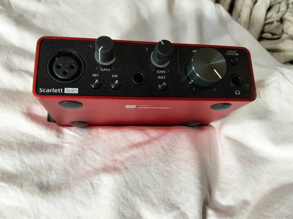 focusrite scarlett solo 3rd second hand si noi de vanzare