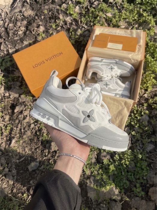 Louis Vuitton Skate Gri cu Alb