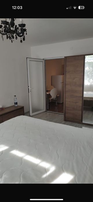 Inchiriez garsoniera