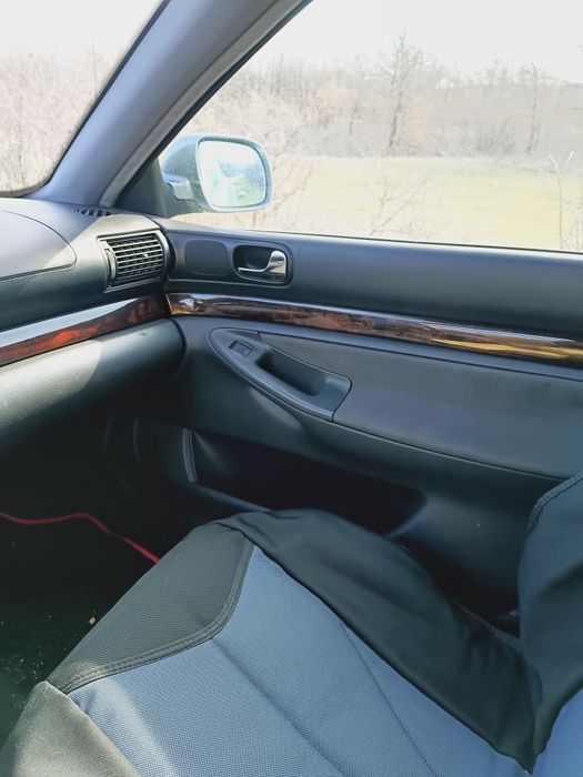 : Audi A4 1.9 TDI Quattro (1998 г.) – Обслужена, без ръжда, всичко платено!Текст на обявата:Продавам Audi A4 B5 Avant 1.9 TDI Quattro, 1998