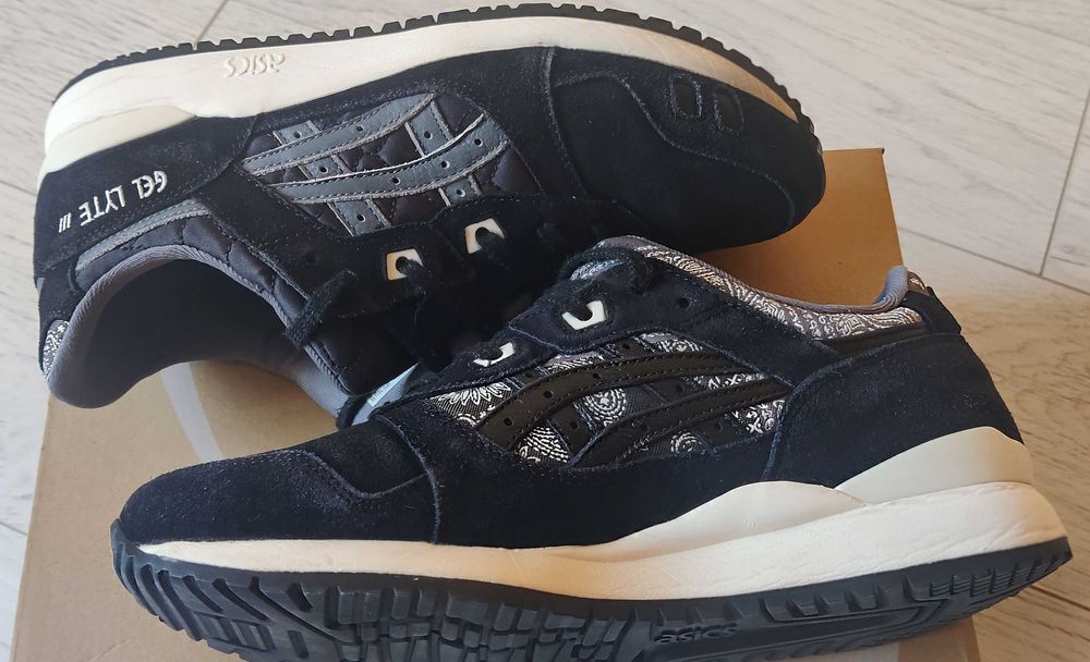 Продавам маратонки Asics Gel-Lyte III  EU42,5