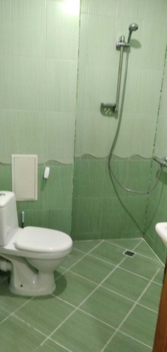 Дава се под наем Двустаен апартамент в Варна, Цветен квартал - 48 кв.м за 153 € - Снимка #4