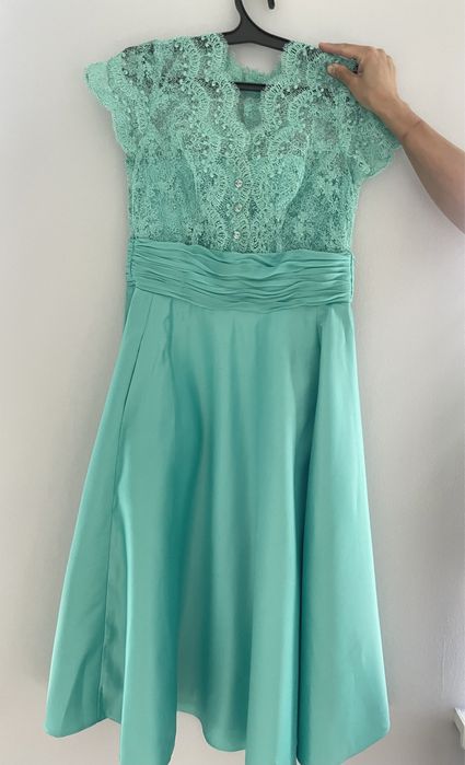 продаю вечерний платья