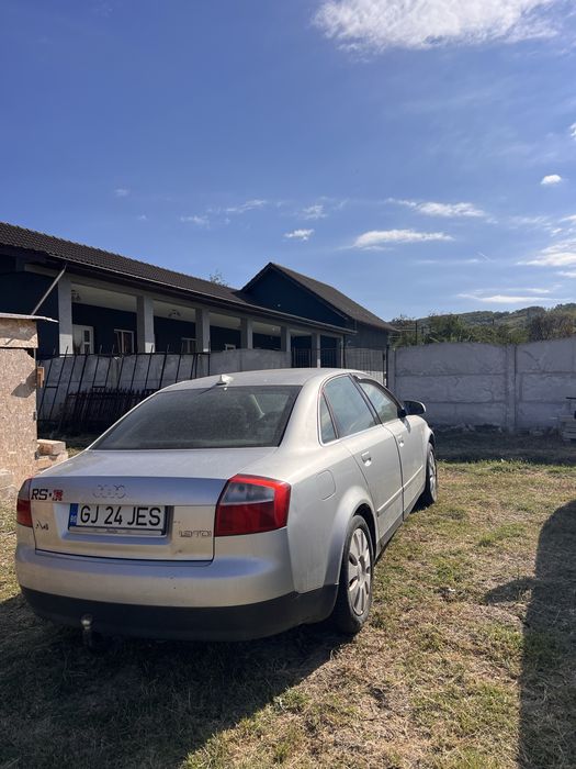 AUDI A4 0 — imagine 2