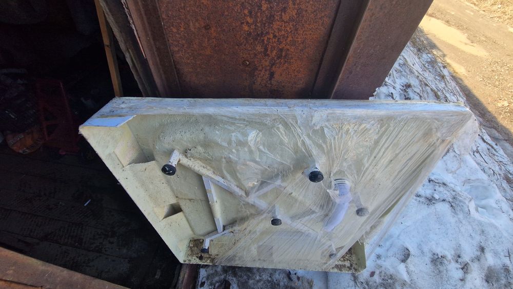 Продам душевой поддон