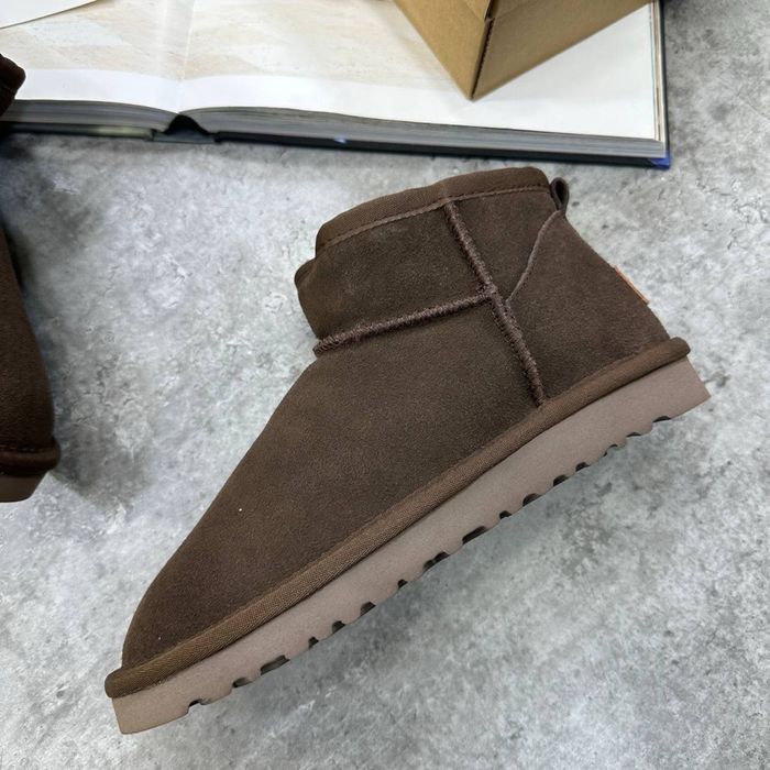 UGG Classic Ultra Mini Boot